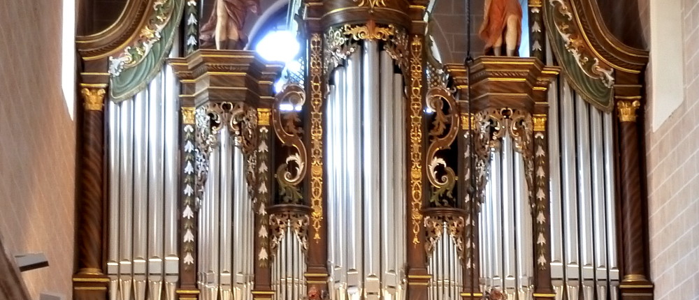 Justinuskirche Höchst, Ansicht der Orgel