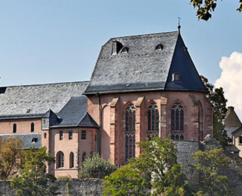 Außenansicht der Justinuskirche Höchst