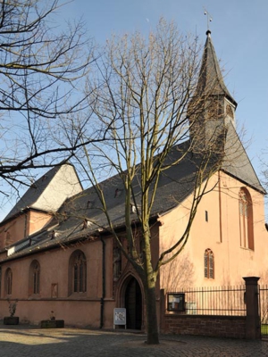 Nordseite der Justinuskirche